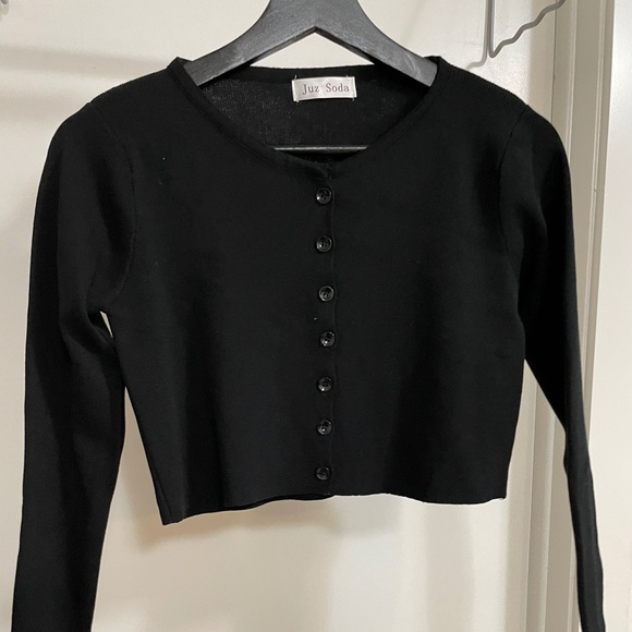 Yesstyle cropped cardigan - Picture 2 of 3